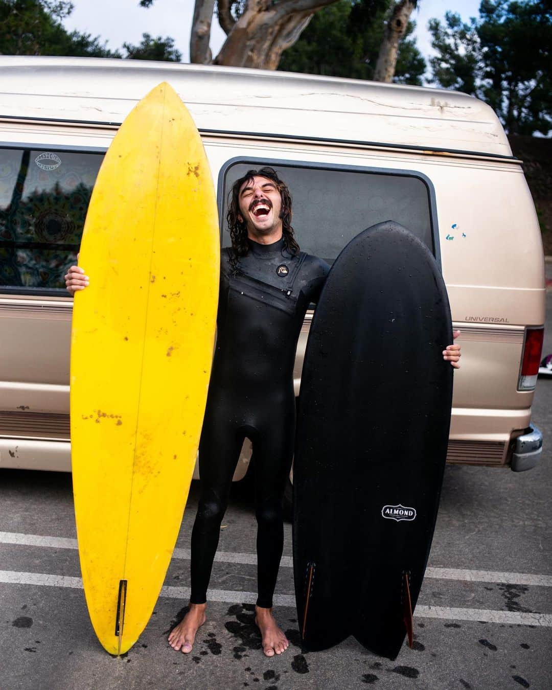 クイックシルバーさんのインスタグラム写真 - (クイックシルバーInstagram)「Surfboards make us happy. @andynieblas, spending quality time with two good friends in his new LTD wetsuit.」11月13日 2時01分 - quiksilver