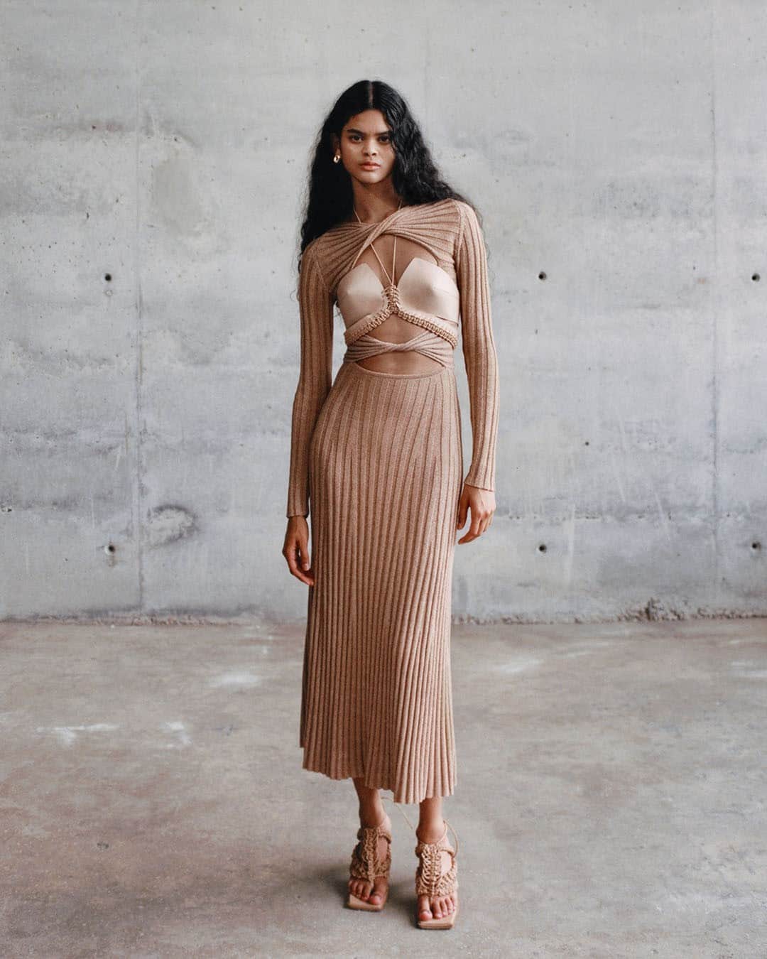Fashion Weekのインスタグラム：「Laser focused on the intricate cutouts from @nyfw designer @dionlee's latest collection. Photo c/o Dion Lee.」