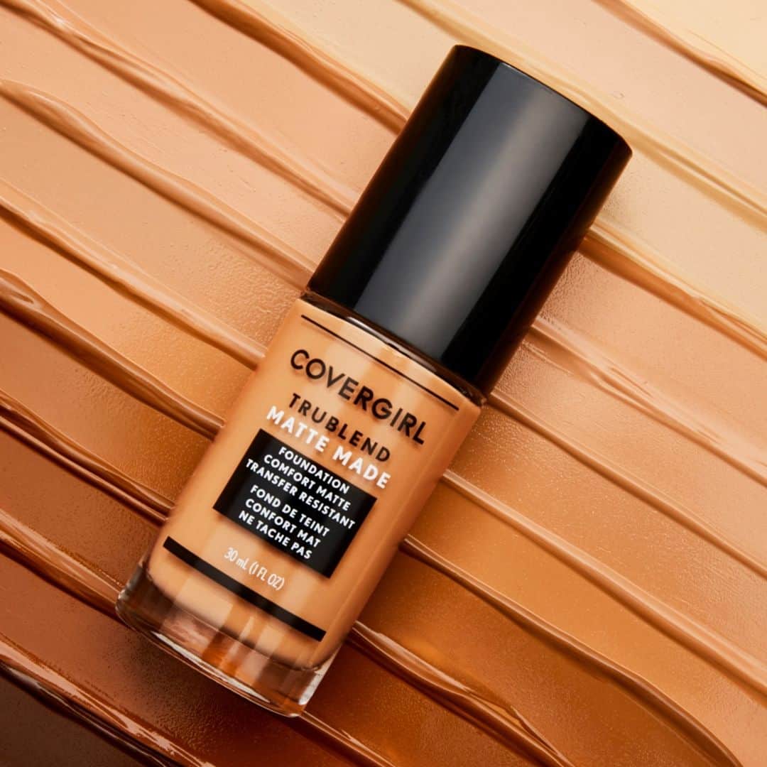 COVERGIRLさんのインスタグラム写真 - (COVERGIRLInstagram)「Meet your matte! 👋 #TrublendMatteMade Foundation is the mattifying foundation you've been waiting for. It gives you comfortable wear for up to 12 hrs! 😄  #EasyBreezyBeautiful #COVERGIRLCrueltyFree #CrueltyFree」11月13日 2時04分 - covergirl