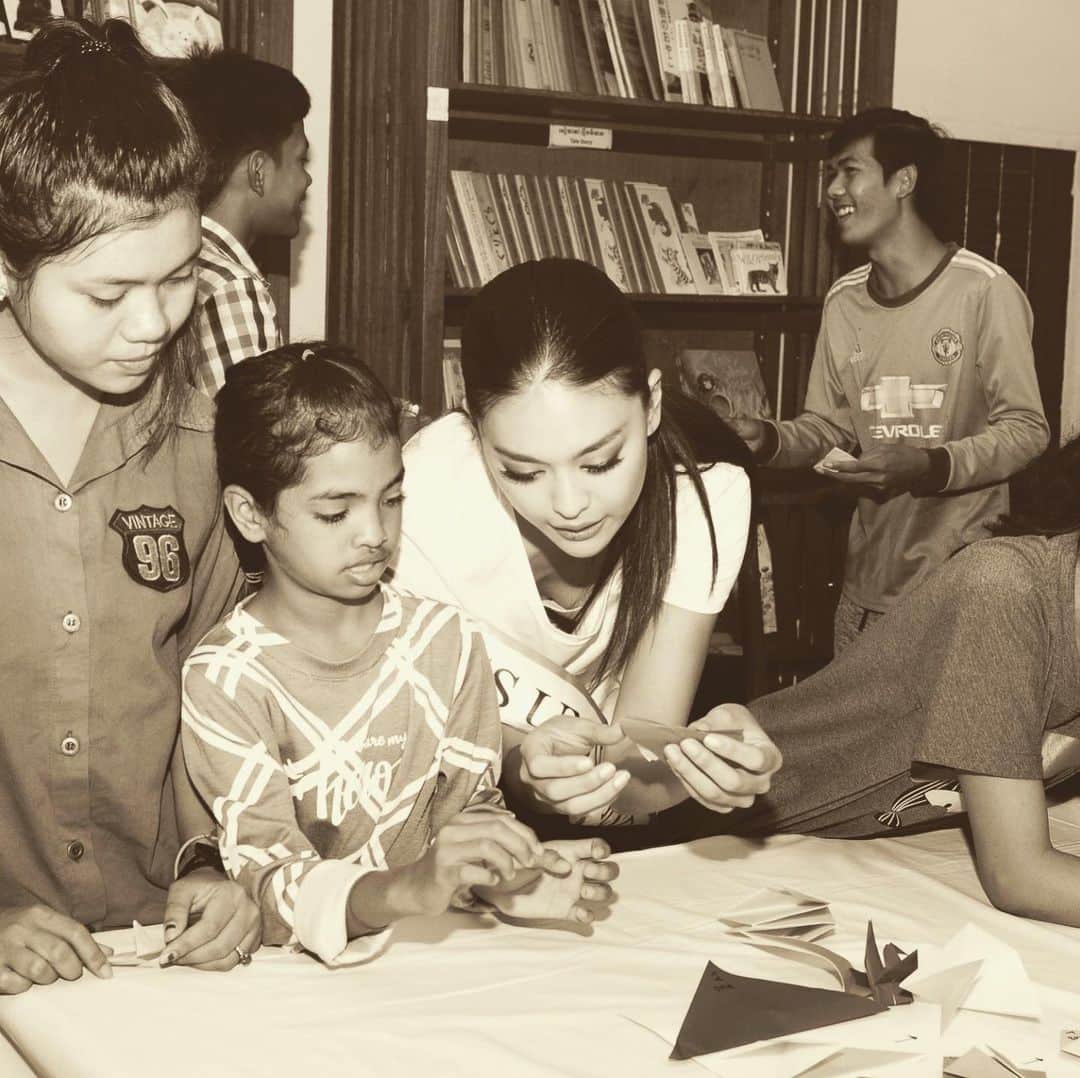 遊海 Yuumiさんのインスタグラム写真 - (遊海 YuumiInstagram)「I miss traveling✨  Hope the children in Cambodia is doing well after the pandemic😔  #flashback #traveling #cambodia #children #love #peace #staysafe #lovely」11月12日 17時46分 - yuumi_kato