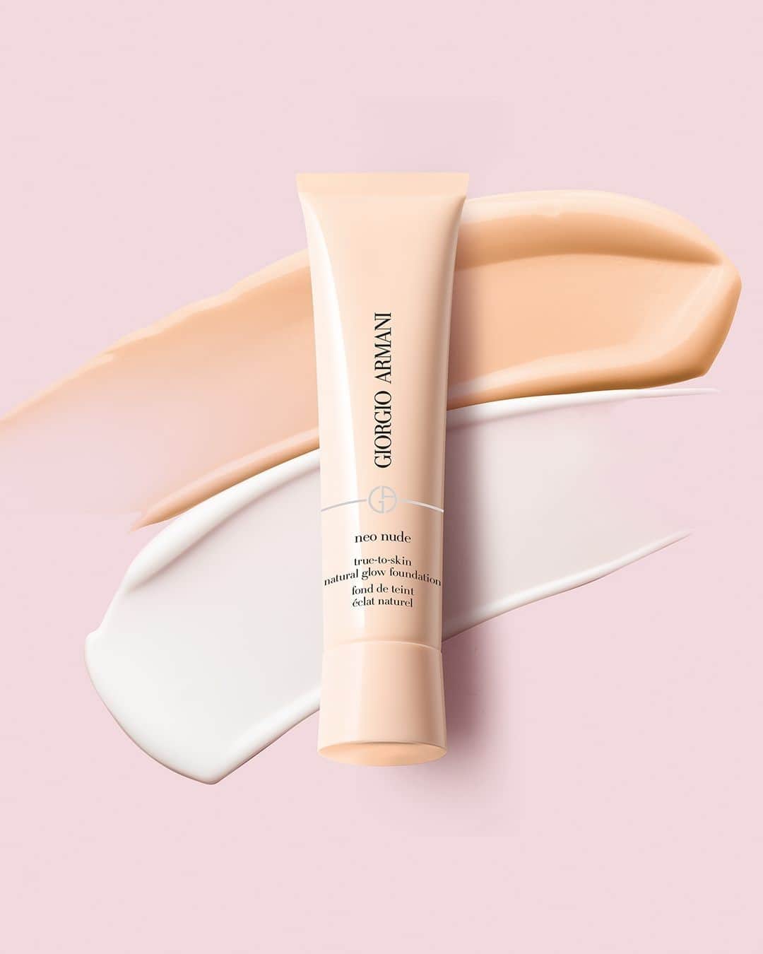 Armani Beautyさんのインスタグラム写真 - (Armani BeautyInstagram)「Naturally radiant skin for cold days. Tinted moisturizer NEO NUDE FOUNDATION cares for skin while providing buildable coverage to enhance your natural beauty.  #Armanibeauty #ArmaniNeoNude #foundation」11月12日 17時58分 - armanibeauty