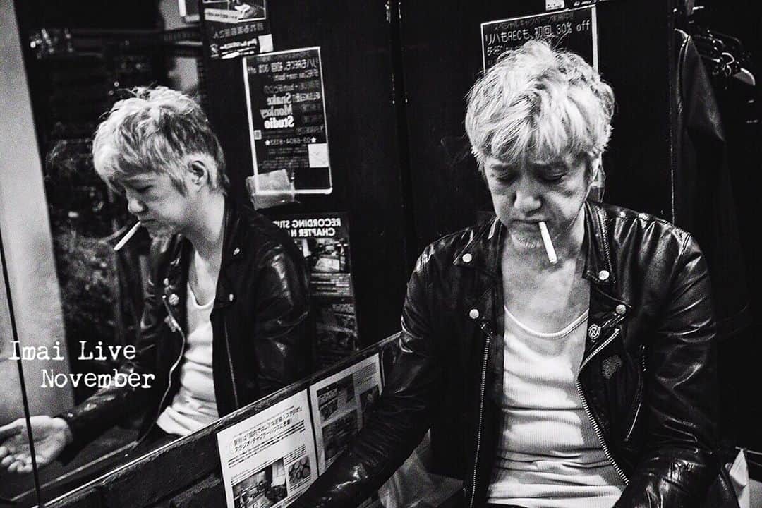 イマイアキノブのインスタグラム：「🥀イマイ 11月のライブ  ✴︎11.21(土) @ 渋川 Casa Midori (カーサミドリ) 『男子縦列女子横列』Vol.17  出演 イマイアキノブ  vo.gt 青木マリ vo.gt  ゲスト JON(犬) vo.org  17:30/18:00 ¥3500 1drink込  ✴︎限定20名  ご予約・お問い合わせ Casa Midori  群馬県渋川市有馬1080-3  ☎︎ 0279 2 6544 11:30~18:00 (留守電にメッセージをお願いします) ✉︎ casamidori342@gmail.com  無料駐車場あり カーサミドリ敷地内 若しくは当店東側  道向こうの空地フェンス内 ___________________________  ✴︎11.22(日） @ 前橋 音楽と思想のBAR Cool Fool 『男子縦列女子横列』Vol.16  出演 イマイアキノブ vo. gt 青木マリ vo. gt  ゲスト サトチエ vo. gt  Open 19:00 Start 19:30 Charge ¥3000（ドリンク別） 人数制限有り 要予約  ご予約・お問い合わせ CoolFool tel 090-9686-0261 群馬県前橋市千代田町5-2-10 SATO BLD 2F ___________________________  ✴︎11.28(土) @ KAVACH⚡︎YA 『君と逢う新宿』vol.23  出演 イマイアキノブ イノクチタカヒロ(hotspring) ウエサ・K・フリーマン(NAkidZ)  open 19:00 start  19:30  music charge  ¥2500＋飲物代  予約 問い KAVACH⚡︎YA  新宿区歌舞伎町2-9-18 ライオンズプラザ新宿2F ☎︎03 6233 8677 (20:00-06:00) ___________________________  ✴︎11.30(月) @/fr 代官山 晴れたら空に豆まいて   出演 イマイアキノブ  ✖️ 山本久土  ✖️ サトウミノル  ゲスト詩人 吉成虎維  開場 19:30 開演 20:00  配信視聴料金 ¥1500 (1週間の配信アーカイブ付）  会場観覧料金 ¥3500 (1週間の配信アーカイブ付） ドリンク代別  ✴︎定員50名 チケット購入 https://20201130.peatix.com/   晴れたら空に豆まいて ☎︎03-5456-8880 渋谷区代官山町20-20  モンシェリー代官山B2  写真 ユキモトマサシ  #imaiakinobu  #イマイアキノブ #masashiyukimoto  #livemusic」