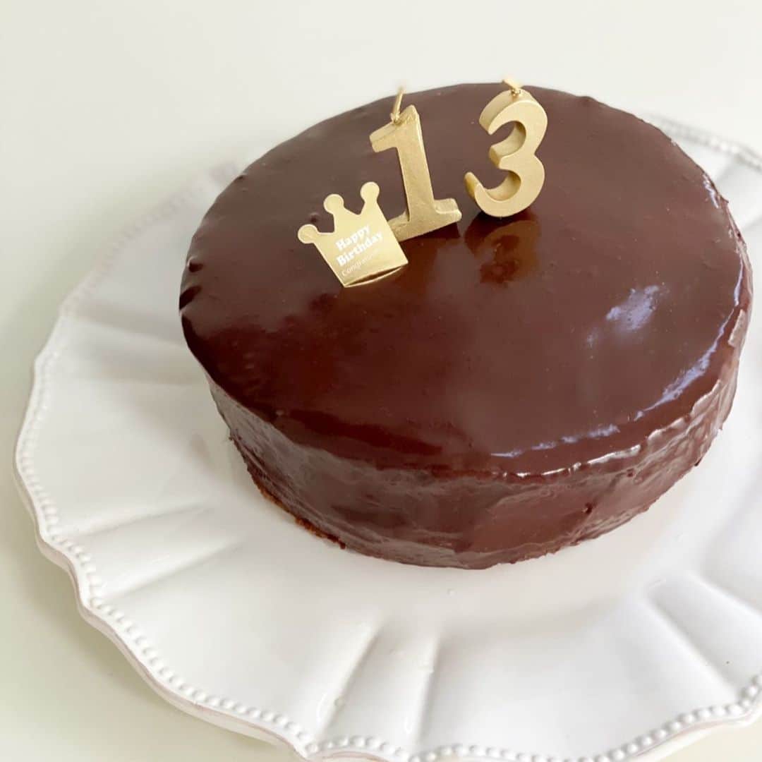 浅田好未さんのインスタグラム写真 - (浅田好未Instagram)「#birthdaycake  息子13歳のお誕生日ケーキはザッハトルテにしたよ🎂お鍋に残ったチョコレートはきれ〜いになくなりました🤣💕」11月12日 18時14分 - yoshimiasada