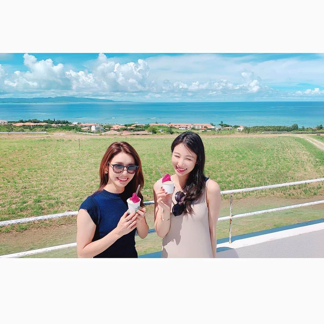 島津久美子さんのインスタグラム写真 - (島津久美子Instagram)「先日go toトラベルを利用してみて大好きな南の島🏝石垣島に行ってきました☀️ * YouTubeにて女子旅の模様＆沖縄でアナウンサーとして働いていた渋谷遥華が、石垣の穴場スポットを案内してくれているので、よかったらご覧ください✨💕* URLはプロフィールにはってあり、YouTubeちゃんねるに飛べるようになっています‼︎* #くみちゃんねる #youtube #旅行好き女子 #石垣島 #沖縄 #女子旅 #アナウンサー #女子アナ #渋谷遥華 #島津久美子 #newscasters #trip #travel #ishigakiisland」11月12日 18時22分 - kumiko_shimazu