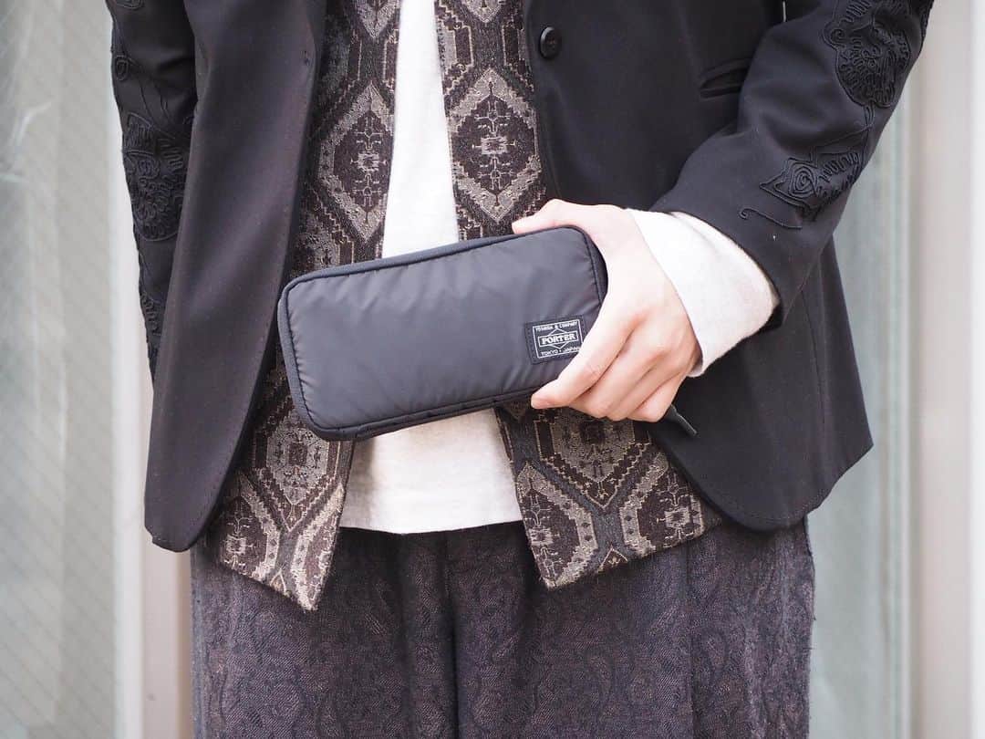 B JIRUSHI YOSHIDAのインスタグラム