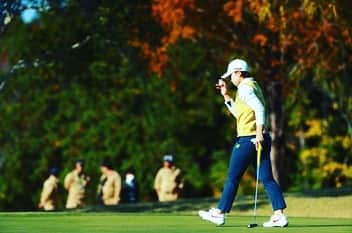 のインスタグラム：「.﻿ ﻿ フンドーキンレディース3位Tでした！﻿ ﻿ まずやっと予選通過することができました。笑﻿ ﻿ 久しぶりに優勝争いをすることができて、すごく楽しかったです！﻿ ﻿ 予選落ちしながらも、コツコツ練習していたことは無駄ではなかったんだなと思いました。﻿ ﻿ それでもまだまだやることがたくさんあるのでもっともっと練習します！﻿ ﻿ 毎日LINEやDMで応援の連絡を頂いていて、本当にたくさんの方々に応援してもらえているんだなと感じました。﻿ ﻿ 本当に応援ありがとうございました！﻿ ﻿ 来週のカストロールレディースが今年最後の試合なので頑張ります！💪﻿ ﻿ ﻿ ﻿ ﻿ ﻿ ﻿ #フンドーキン#大分#臼杵#lpga#スポーツ#今年初#予選通過#3位T#sports#スポーツ女子#ゴルフ#golf#ゴルフ女子#プロゴルファー#女子プロゴルファー#progolfer」
