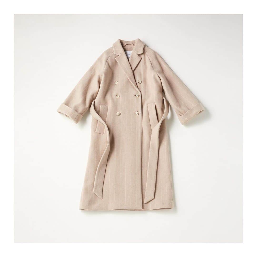 エリオポールのインスタグラム：「. - Recommended coat - . COAT [ivy&Oak]  52,000yen+tax . 高品質を適正価格で提供しているドイツブランドの「[ivy&Oak」。 ピンストライプがポイントのダブルのコートは、ロング丈ですが非常に軽く羽織りやすいです。  . . . . #HELIOPOLE #エリオポール #ivyandOak #2020aw #autumnwinter #selectshop #fashion #style」