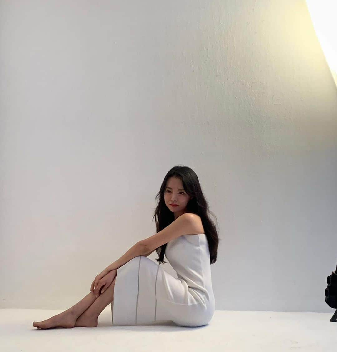 MeJiwooさんのインスタグラム写真 - (MeJiwooInstagram)「오늘도 수고하셨쯥니댱🤍」11月12日 20時08分 - mejiwoo103