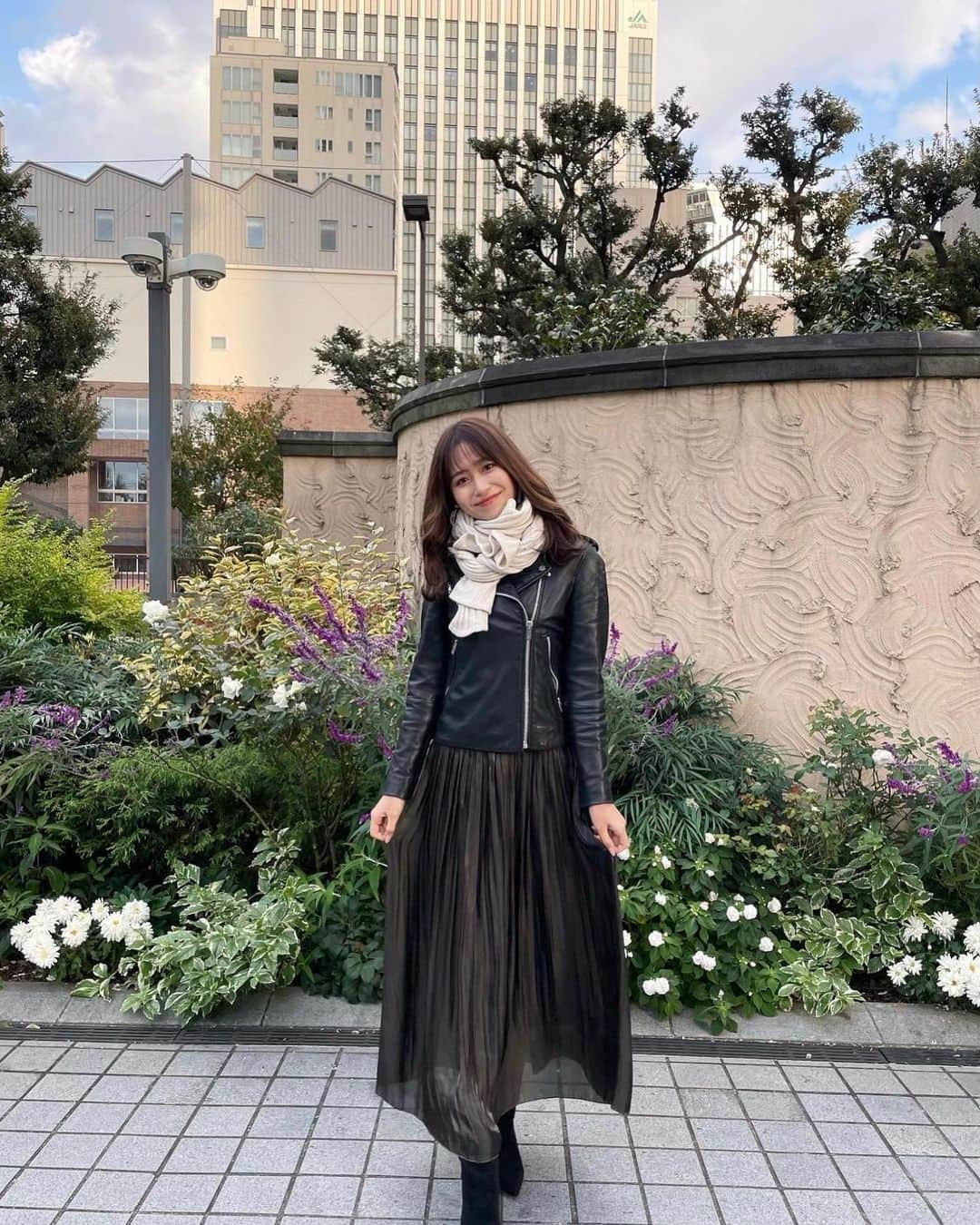 森英奈さんのインスタグラム写真 - (森英奈Instagram)「今年初マフラー🧣🧣♡﻿ ﻿ 数日食べすぎちゃって﻿ 胃もたれ中😹﻿ ついつい食べすぎちゃうんだよね〜﻿ ﻿ #今日のコーデ#秋ファッション#マフラー﻿ ﻿」11月12日 20時18分 - hana_mori18