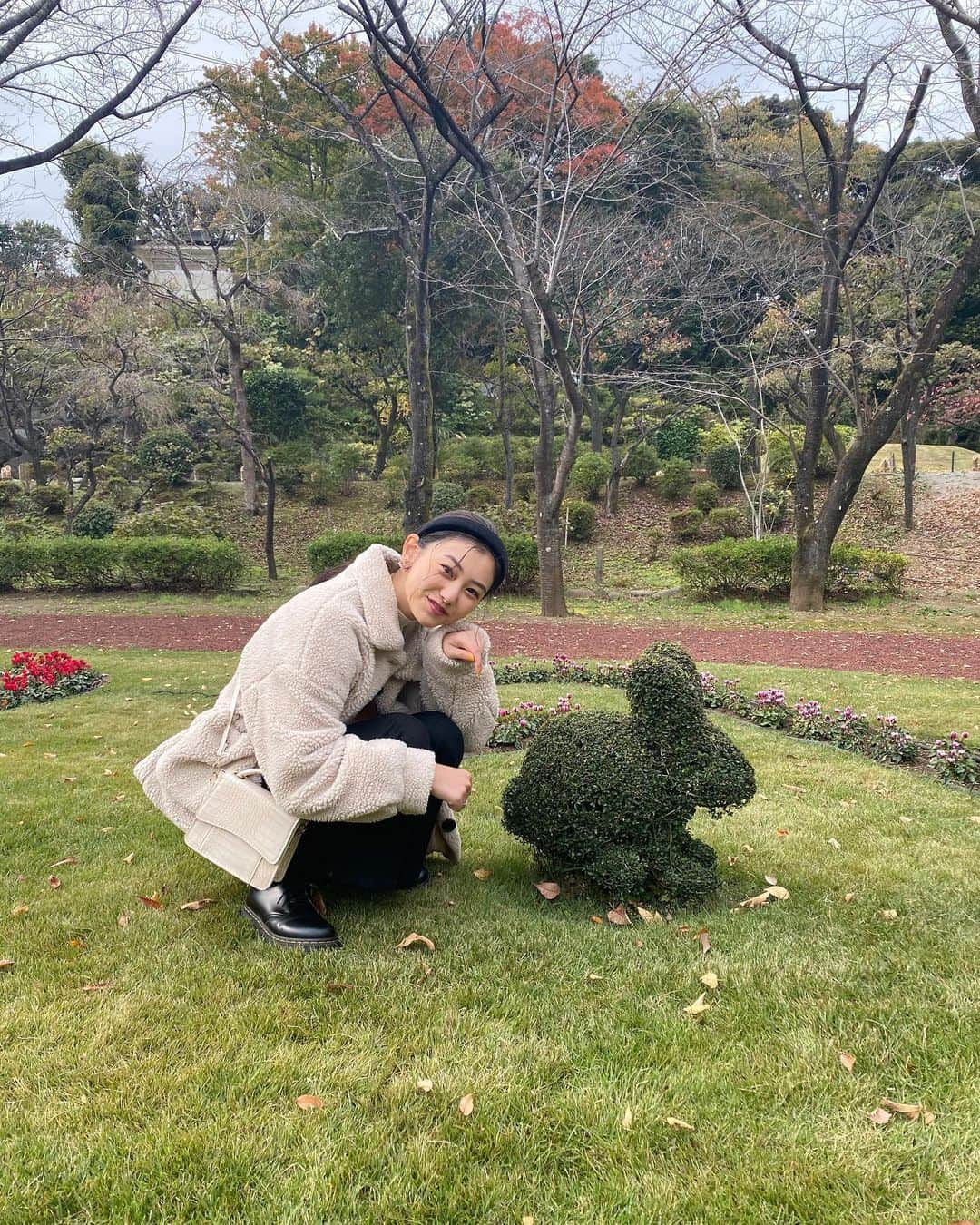 岡本莉音のインスタグラム：「🐇🤍」