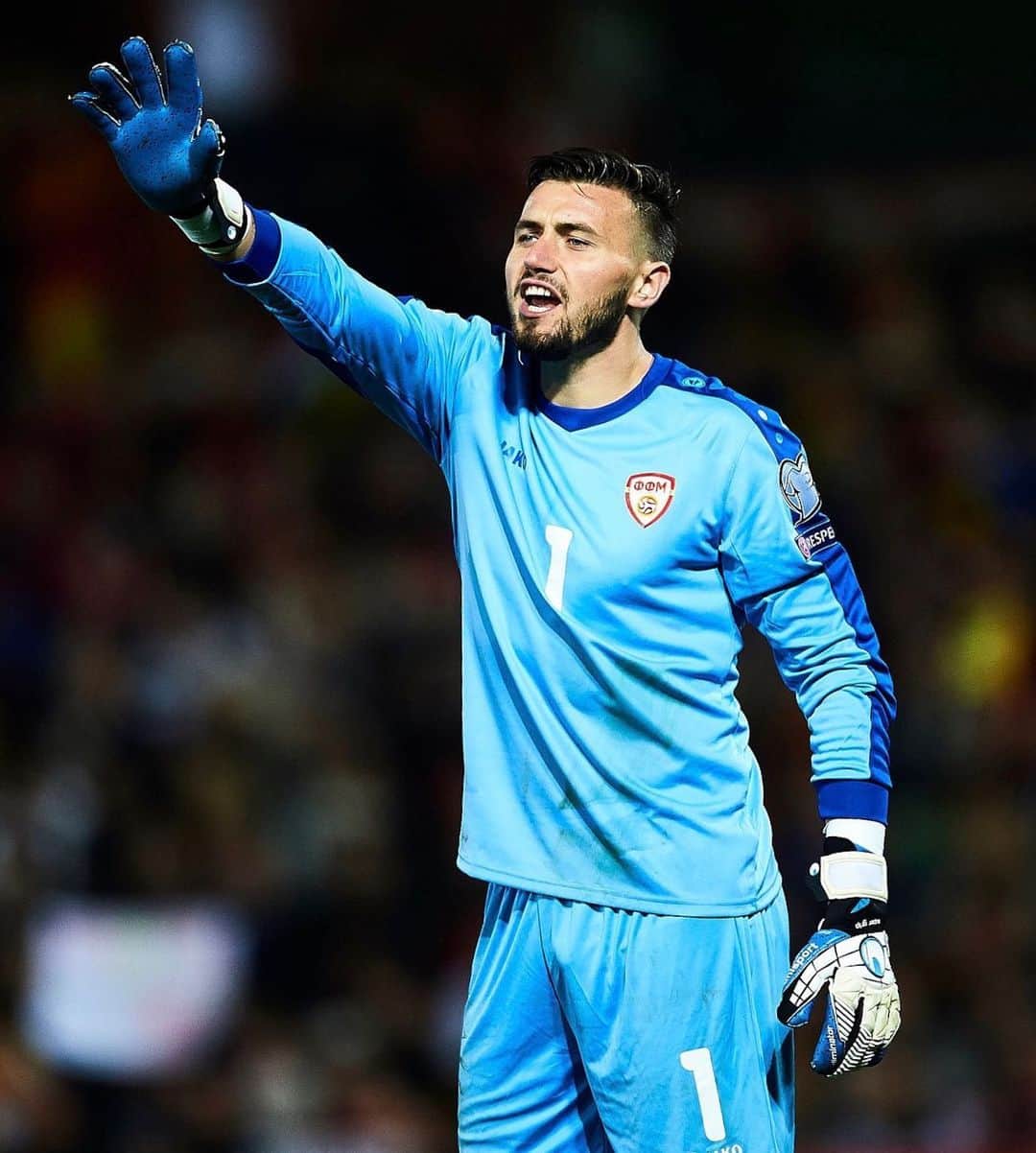 のインスタグラム：「Makedonija 🇲🇰🧤 #SD1  #Finale #mkd  #soon」