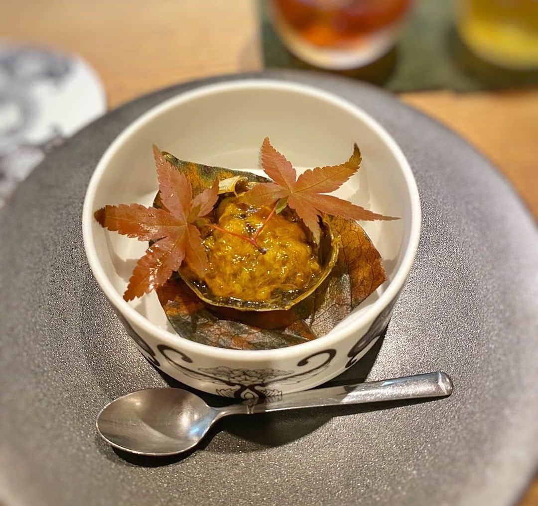 香西かおりのインスタグラム：「. 上海蟹〜 みそが濃厚でとっても美味でした🦀 . #上海蟹 #香西かおり #飯スタグラム」