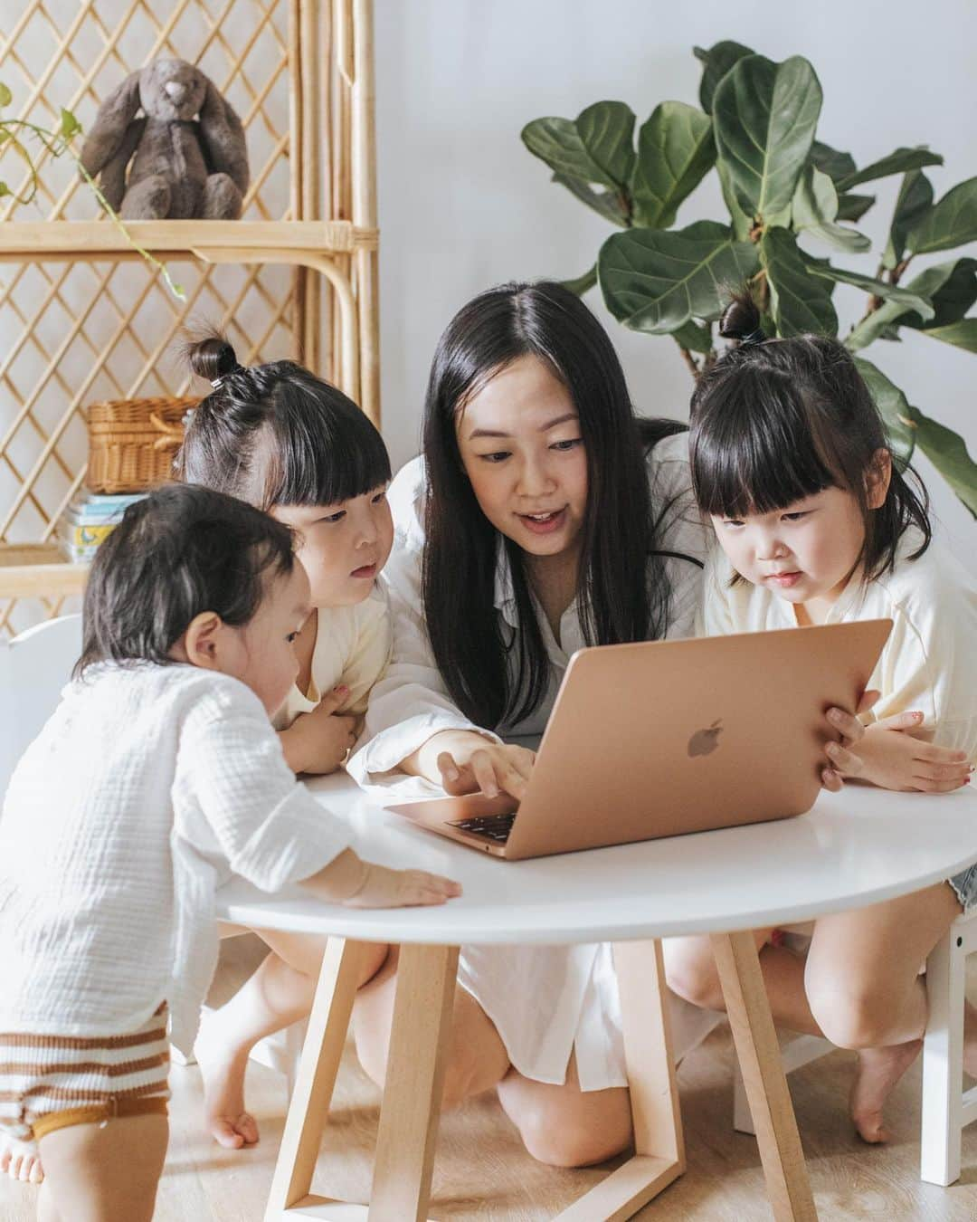 MOMOツインズさんのインスタグラム写真 - (MOMOツインズInstagram)「In our day and age, with so much online content, digital parenting has become ever more relevant. Now that our girls are savvy in using our gadgets for browsing websites and playing with apps, how do we make sure they navigate the internet safely while we embrace social media as a family?  We can all learn more about digital parenting from two upcoming webinars on 28 Nov (free, registration required) co-organised by the Media Literacy Council. One is presented by TikTok and include useful tips and activities that parents can do with their children on the popular video-sharing app. Another is by LEGO, sharing practical tips and play-based techniques that parents can use to teach their children about online risks, and to guide them to go digital in a safe, smart and kind manner.  These webinars are part of SG:Digital Wonderland, an annual flagship event hosted by the @imdasg to raise awareness on emerging tech and to promote digital literacy among Singaporeans.   Held on 28-29 Nov online, these live-streaming activities and virtual workshops are curated specially for families and individuals from different age groups.  Parents can learn how to better engage their children on social media and discover ways to navigate the Internet safely. I would strongly encourage parents to attend.  Register now and discover more interesting activities at go.gov.sg/sgdigitalwonderland.   #SGDigitalWonderland #DigitalReadiness #SGDigital #IMDAsg #sp」11月12日 20時44分 - leialauren