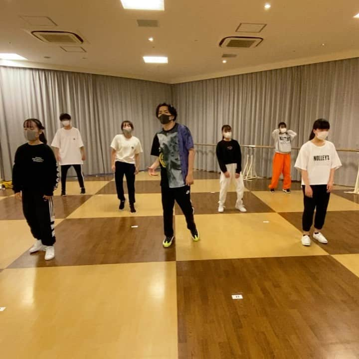 細川優のインスタグラム：「HIT /  SEVENTEEN  #seventeen  #hit #dance  #hiphop #randb #kpop #lesson #ダンス #ヒップホップ #ダンスレッスン #choreograph #振付 #yu #細川優 #avexdancemaster」