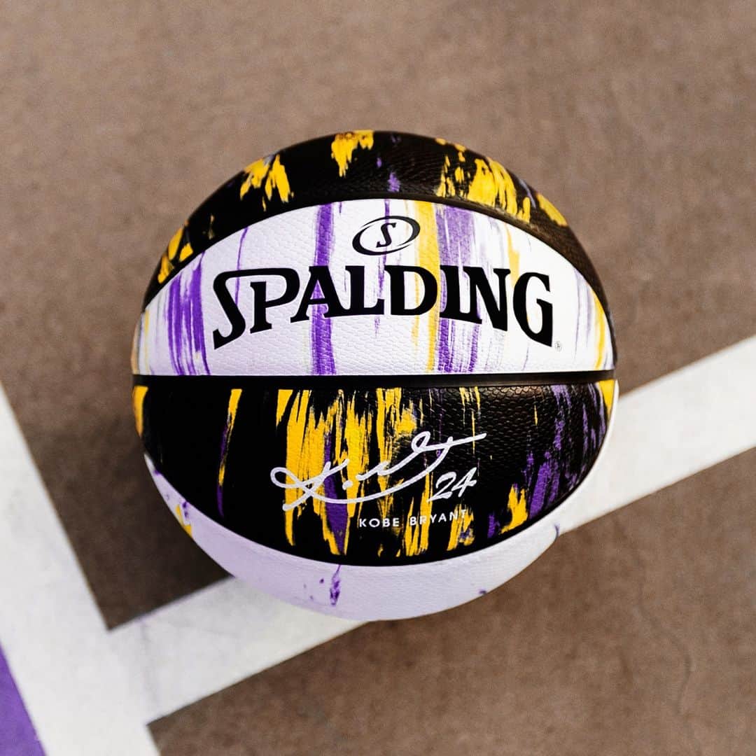 HYPEBEASTさんのインスタグラム写真 - (HYPEBEASTInstagram)「@hypebeastsports: @spaldingball has released a limited-edition basketball called the “Kobe Marbled Snake.” Paying tribute to Kobe Bryant‘s relentless determination, the ball serves as the second installment in the Marble Series and comes with a striking purple and gold marble pattern over monochromatic panels that alternate between black and white, representing Kobe’s two careers played as #8 and #24. Subtle snakeskin textures cover the ball, while “Spalding” branding and Kobe’s signature finish off the ball’s design. It’s available now on the label’s website.⁠ Photo: Spalding」11月12日 21時10分 - hypebeast
