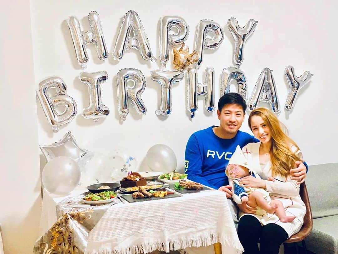 牧田和久のインスタグラム：「先日、嫁に36歳の誕生日を  祝って頂きました。  嫁と娘と3人で誕生日を  迎えたのは初めてでとても新鮮でした🎉  日頃の感謝をしつつ今後も  頑張っていきたいと思います。  #誕生日 #HappyBithday #家族 #Family #感謝 #Thankyou #Appreciate」