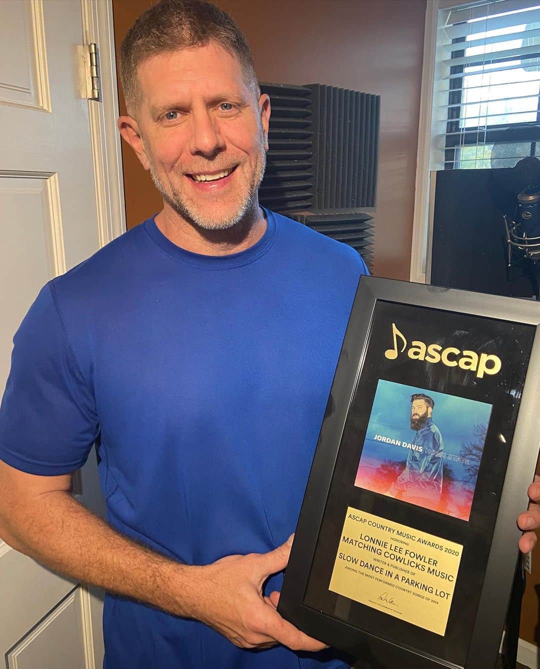 ASCAPさんのインスタグラム写真 - (ASCAPInstagram)「"Cheers #ASCAP...Thank you for the from Day 1 and continued support...wish we were all celebrating in person but we will soon, cheers #ASCAPAwards" @jordandavisofficial #SlowDanceInParkingLot, co-written with @lonnieleefowler & published by @anthementertainmentgroup @warnerchappellnashville @warnerchappellmusic」11月13日 2時55分 - ascap