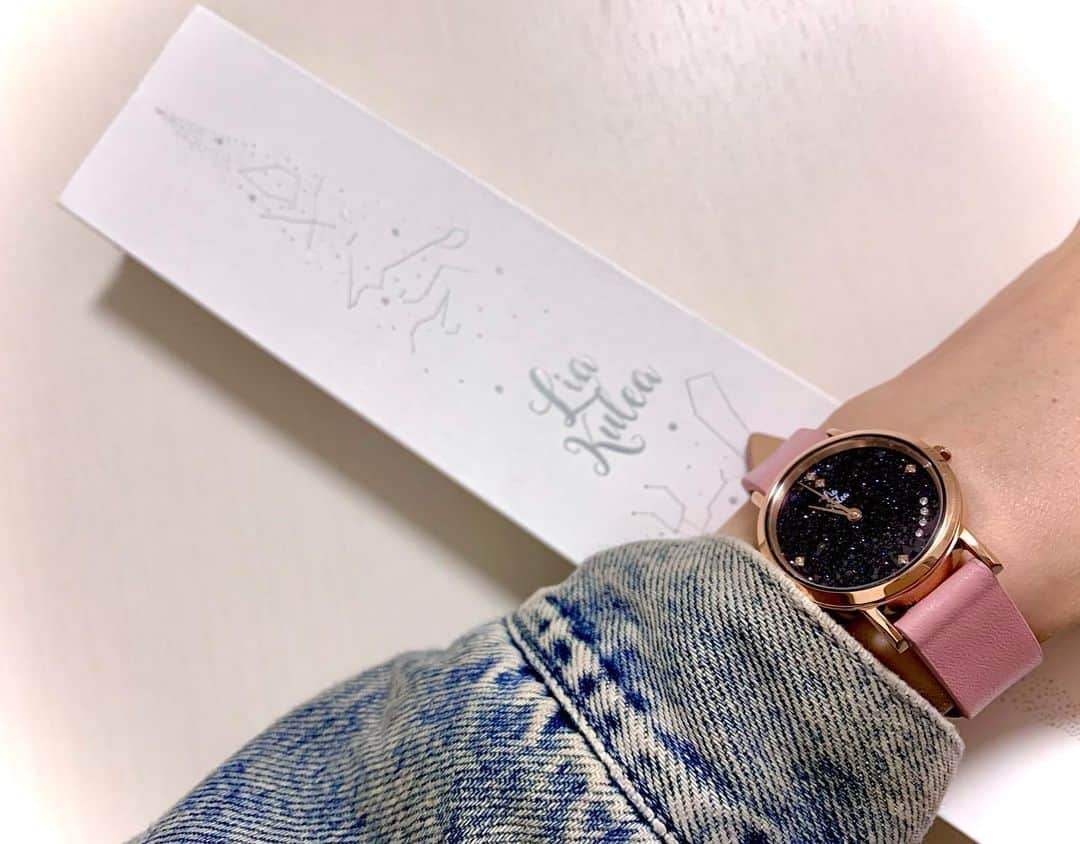 高本采実さんのインスタグラム写真 - (高本采実Instagram)「⌚︎ 日替わりアイテム☺︎✧₊⁎  @triwaasia TIME FOR OCEANSウォッチ 海洋プラスチックからできた10気圧防水の、海で大活躍な時計🥺  @mavenjapan 【10%offコード：ayamlizd】 グリーンカラーが上品でかわいい。。❤︎  @nomonday_jp 【10%offコード：ayamiic】 色味はシンプルで合わせやすいデザイン。 円盤デザインにちょこっと遊び心◎  @liakulea_japan 【10%offコード：ayamifa】 ずっと眺めてられる、キラキラ星空イメージの円盤༄  @gastonluga 防水バッグ🎒 日常使いと海に行く時、兼用で使える優秀アイテム･:* 【15%offコード：ayami2】 http://gastonluga.com 送料無料 「シングルズデー＆ブラックフライデーセール📣」 11月4日~12月1日までクーポンコード使用で最大30％OFF このお得な機会をお見逃しなく🇸🇪 . . . . . #時計 #腕時計 #triwa #トリワ #TriwaShopTokyo #トリワコーデ #timeforoceans #マベン #マベンウォッチズ #mavenwatches #ノーマンデー #nomonday #リアクレア #liakulea #GastonLuga #ガストンルーガ #バックパック #北欧雑貨 #海洋プラスチック #インフルエンサー #influencer #関西モデル  #関西サロモ #撮影モデル  #釣り好き #パーカー女子  #高本采実 #あやみん #ayamistagram」11月12日 21時44分 - ayami__summer