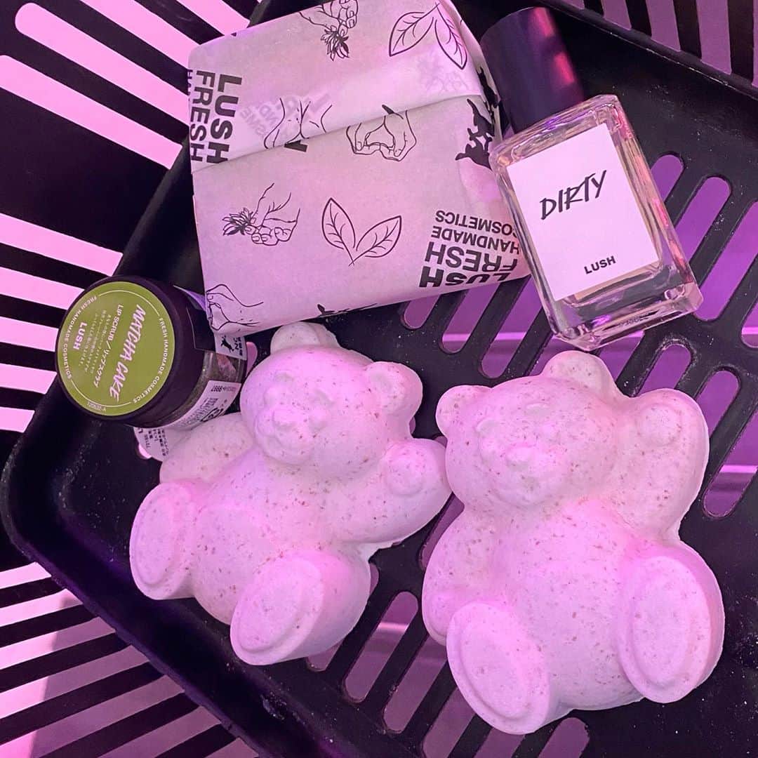 こんどうようぢのインスタグラム：「Butterbear ×2 Honey I Washed The Kids Matcha cake Dirty (Perfume)  ❤️❤️❤️」