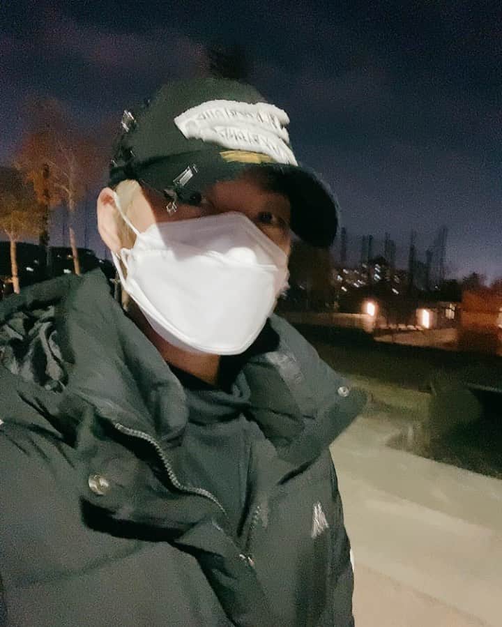 ピョン・ヒョンミンのインスタグラム：「#2020서울걷자페스티벌 #서울을걷는나만의방법 #서서울공원 #워워킹코스ㅋㅋㅋㅋ 🏃🏃🏃」