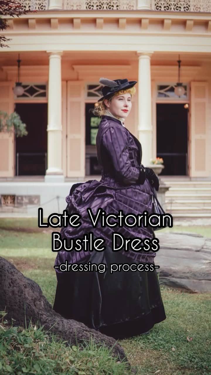 Anji SALZのインスタグラム：「What does a kimono and a 1890s Victorian Bustle dress have in common?? All the layers!! 😅🤷🏻‍♀️ Made a small video when getting ready to go out in June and thought you’d appreciate the dressing process ☺️💓  着物とヴィクトリアンドレスは意外と似てるw 形は真逆だけど、レイヤーの数や着付けの手間が同じような感じw  #victorian #bustledress #historicalcostume #kimono」
