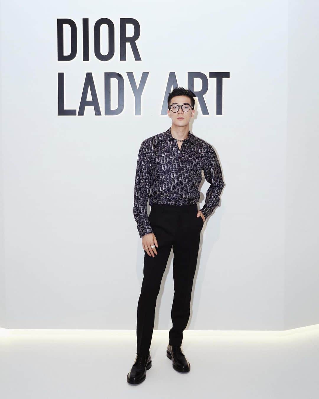 JiweiJWさんのインスタグラム写真 - (JiweiJWInstagram)「Dior Lady art #5 #dior」11月12日 23時03分 - jiweijw