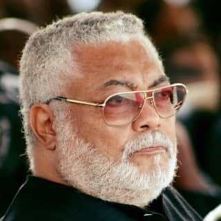 ナオミ・キャンベルさんのインスタグラム写真 - (ナオミ・キャンベルInstagram)「May you Rest with Highest President  Jerry John Rawlings 🕊🤍🕊🙏🏾🇬🇭 #Ghana」11月12日 23時13分 - naomi