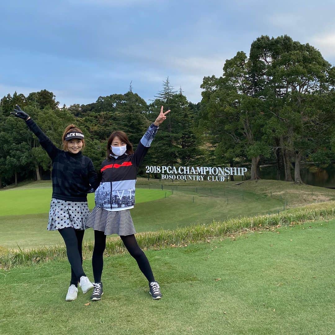 相川友希のインスタグラム：「いつメンとゴルフ⛳️ 良いゴルフが出来たよ #ゴルフ　#冬ゴルフ　#コンペ　#入賞　#昨日のお酒が抜けない　#飛び起きてダッシュ　#寝起きゴルフ　#反省　#楽しかったからあり　#運動　#スポーツ　#おでん　#寒さとの闘い　#親指　 アプローチ寄らなかったな。。  左手は親指、右手は手のひら  @misa_okochi ベスト更新おめでとう㊗️❤️」