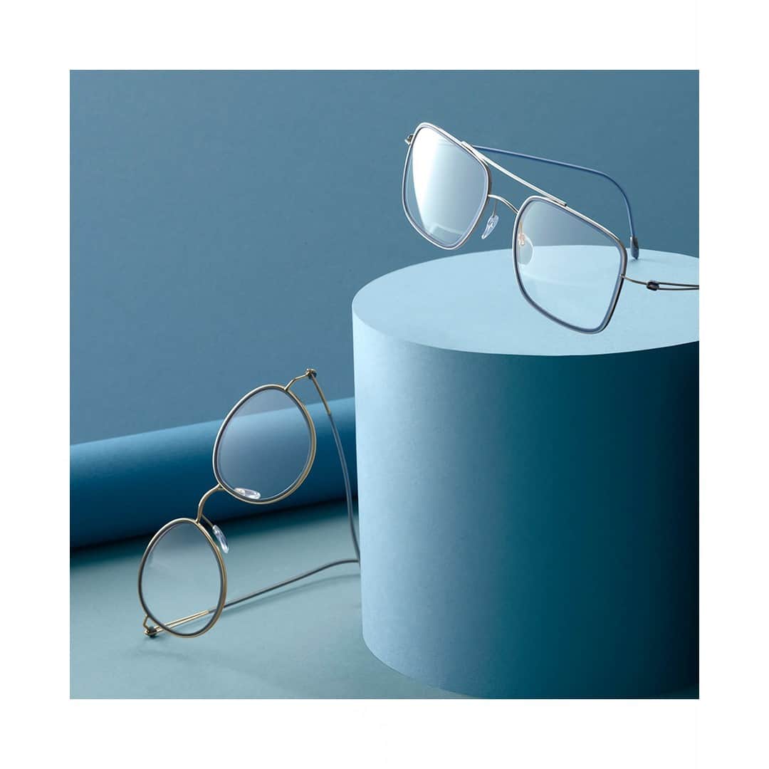 シルエットのインスタグラム：「A soothing blue with a digital twist for the modern age. Lite Duet’s two-tone frames add a fresh combination of color. Featuring: Lite Duet 5542  5544⁠ .⁠ .⁠ .⁠ #silhouetteeyewear #tryitwearitloveit #eyeweardesign #luxuryeyewear #fashioneyewear #opticalframes」
