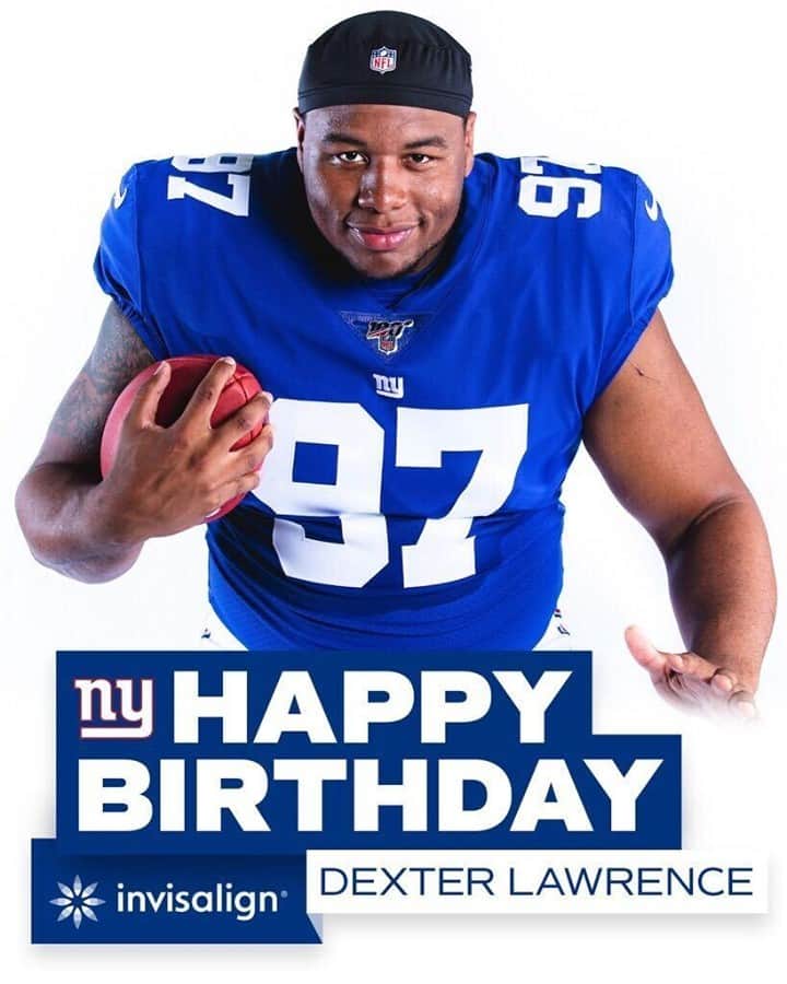 New York Giantsさんのインスタグラム写真 - (New York GiantsInstagram)「Double tap to wish Dexter Lawrence a HBD! ⁣ #TogetherBlue @invisalign」11月13日 1時00分 - nygiants