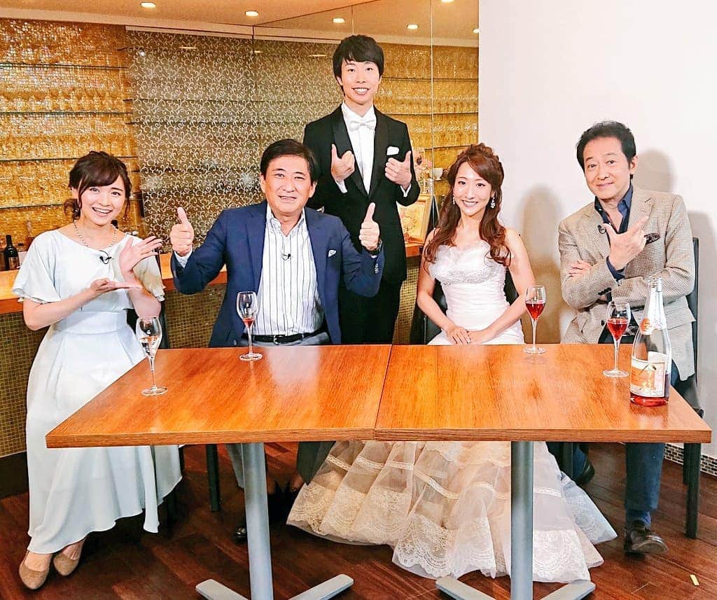 藤岡幸夫のインスタグラム：「１１月１４日(土)のエンターザミュージック(BSテレ東 毎週土曜 朝８時半～)のゲストは俳優の辰巳琢郎さん&ソプラノ辰巳真理恵さん親子😄 琢郎さんが朝からワイン🍷を出してくださり、放送７年目で初めて飲みながら収録😅トーク&歌楽しかったけど「なんの番組だ‼️」と怒られちゃうかも？申し訳ありません🙇‍♀️💦💦😂  最後に関西フィルでカヴァレリア・ルスティカーナ音符 福井ハーモニーホール美しいです‼️  繁田美貴アナウンサーが産休から復帰😄先週までの相棒の角谷暁子アナウンサーはこれからも随時出演して頂きます😊  エンターザミュージック色々観れます ↓ https://www.youtube.com/channel/UCXL2EucyojmynG9Dkfh6Gew」