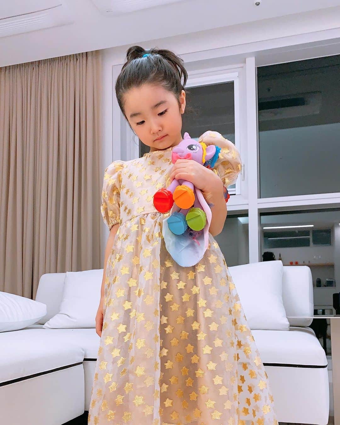 ソ・イヒョンさんのインスタグラム写真 - (ソ・イヒョンInstagram)「커가는게..너무 아쉬운요즘 😭」11月13日 11時23分 - ssoyang84
