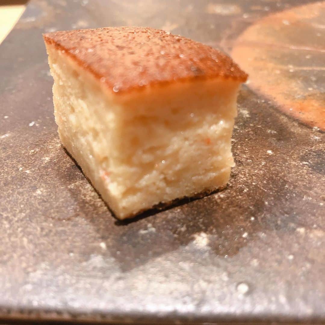 琥珀うたさんのインスタグラム写真 - (琥珀うたInstagram)「. . . 愛しの嫁ちゃん誕生日お祝いしてきたよ🥰 少し早めのHappy Birthday🎂 2人が大好きな鮨 長島さんへ。 シャンパンからの日本酒祭り🤤 大好きなお寿司でお祝い出来て良かった☺️ おめでとー！ . . . #hbd #hbd🎂  #happybirthday  #birthday #お寿司 #寿司 #鮨 #日本酒 #クリスタル #japanesesake #champagne  #crystalchampagne  #日本酒 #シャンパン #クリスタル」11月13日 11時52分 - uta0214khk
