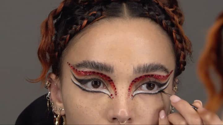 FKAツイッグスのインスタグラム：「MAGDALENE make up tutorial w/ the iconic @daniel_s_makeup and i <3 video by @suz_p  tag me in your MAGDALENE inspired make up looks and i will share <3」