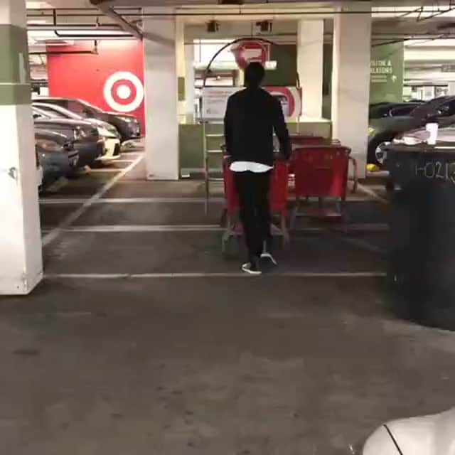 J・アレキサンダーのインスタグラム