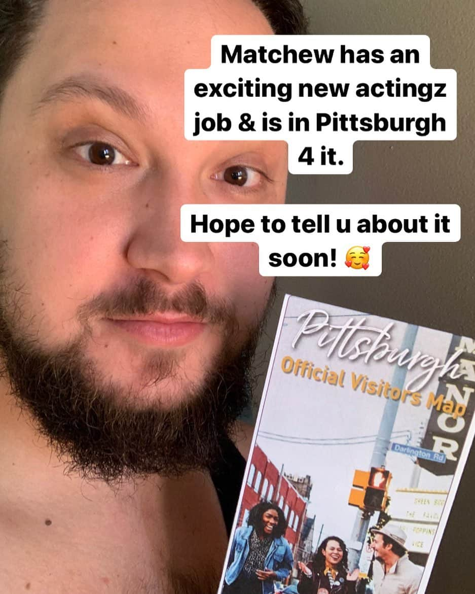 マット・マクゴリーさんのインスタグラム写真 - (マット・マクゴリーInstagram)「Secrets, secrets are so fun! That’s how it goes right? 😇I’m excited to be freezing my LA-ass off in #Pittsburgh for the winter! And I hope to be able to tell you more about the job next week 😉 (also I can’t eat gluten so I welcome gluten-free suggestions 😛)」11月13日 4時17分 - mattmcgorry