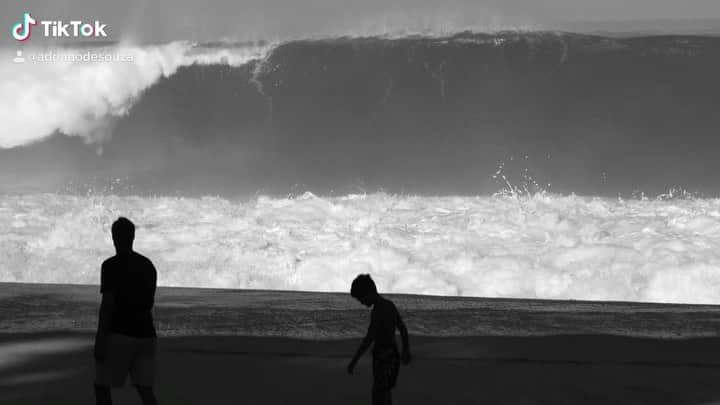 アドリアーノ・デ・ソウザのインスタグラム：「Um resumo de 1 mês de Hawaii 🤗」