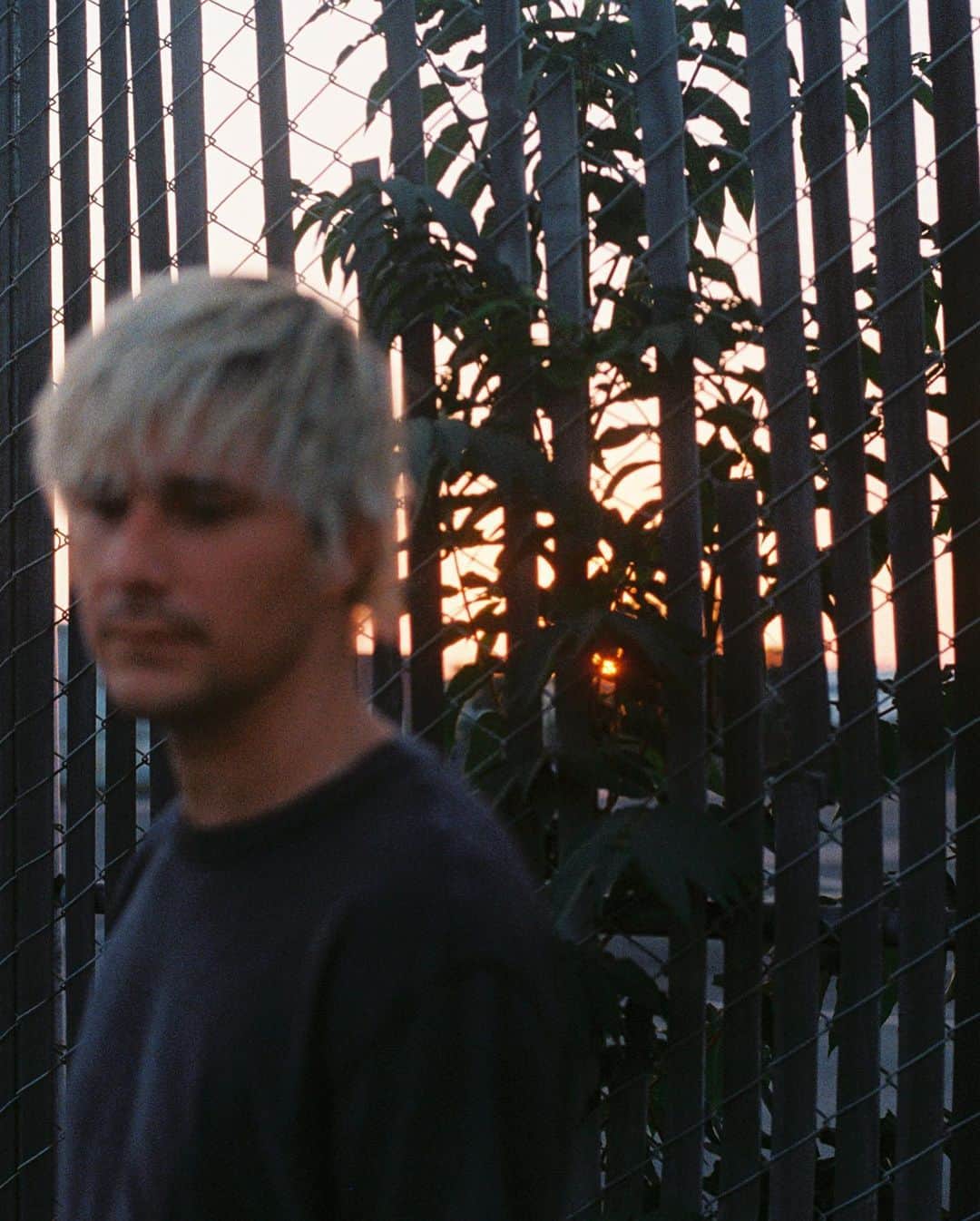 ル・ユースのインスタグラム：「So excited to have @motivesdc take over the livestream channels this Saturday in celebration of his new Solace EP out now on @prgrssnrecords. I’ll be in the chatroom at 5pm LA time. Come say hi 👋 link to watch in bio」