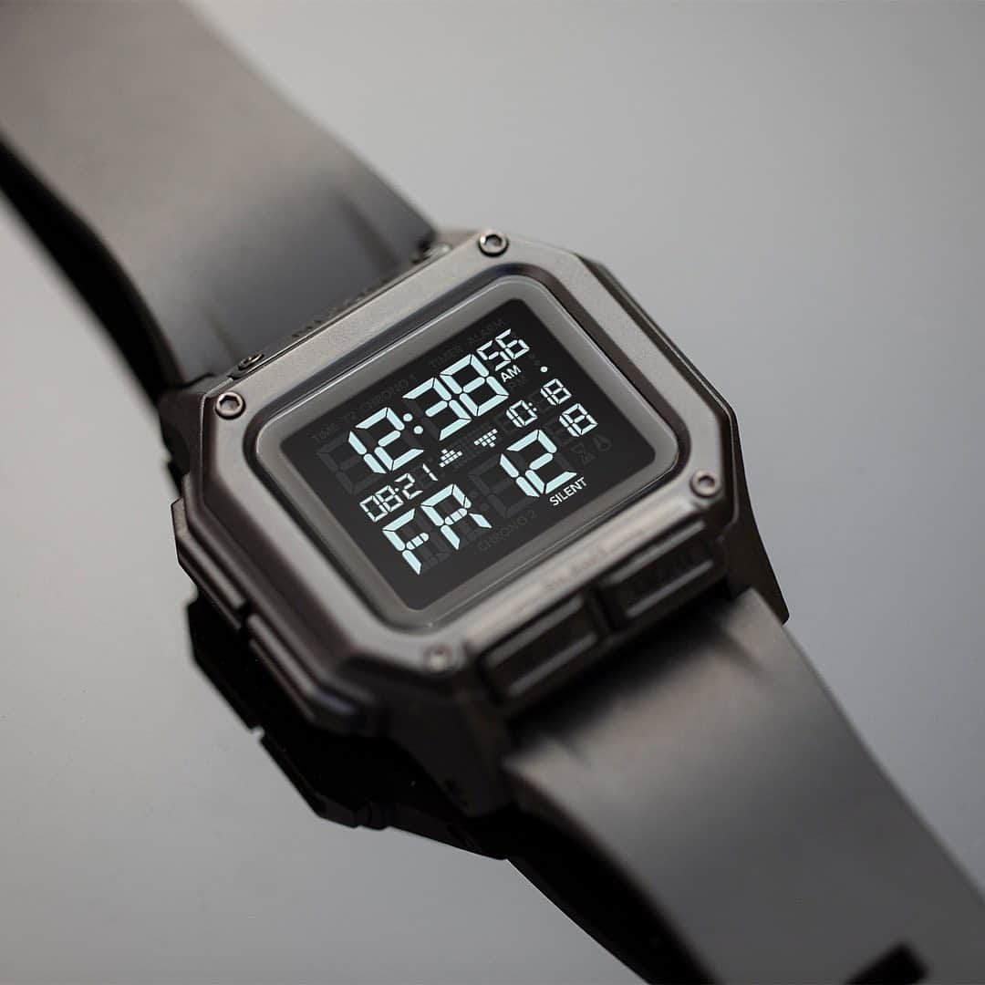 ニクソンのインスタグラム：「Manufactured to withstand the most extreme conditions, the Regulus is ready for anything. #Regulus #Nixon」