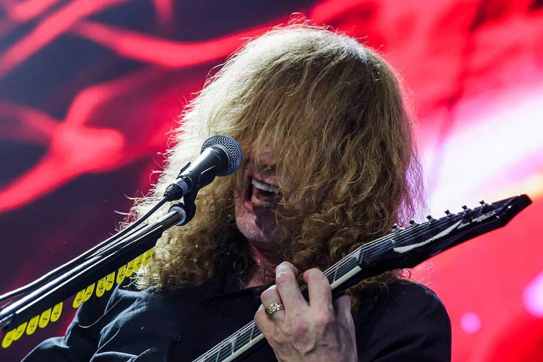 Megadethのインスタグラム：「It's THURSDAVE and Dave Mustaine is LIVE in the feed. Head to #CHATMOSH now: gimmemetal.com」