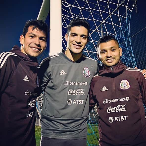 ラウール・ヒメネスさんのインスタグラム写真 - (ラウール・ヒメネスInstagram)「@miseleccionmx #pasiónyorgullo 🇲🇽」11月13日 5時40分 - raulalonsojimenez9