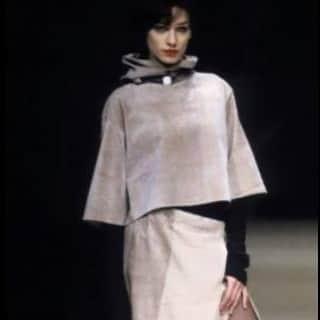 のインスタグラム：「#jeanpaulknott #firstshow #parisfashionweek #20years #nicememories❤️」