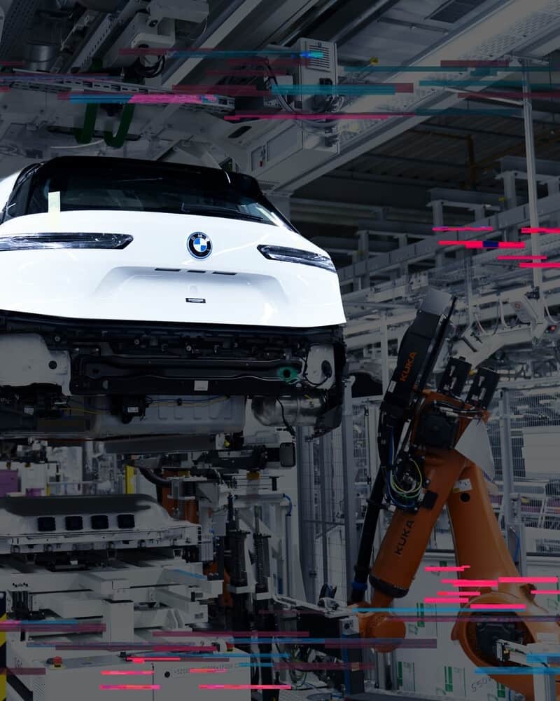 BMWのインスタグラム：「So you agree, that the range of over 600 kilometres of the first-ever BMW iX is enough, right? #NEXTGen #THEiX #BornElectric #BMW @BMWi  __ BMW iX: Energy consumption in kWh/100 km (combined): <21.0. CO2 emissions in g/km (combined): 0.* Further information: www.bmw.com/disclaimer.  	 * All performance, fuel consumption and emissions figures are provisional.」