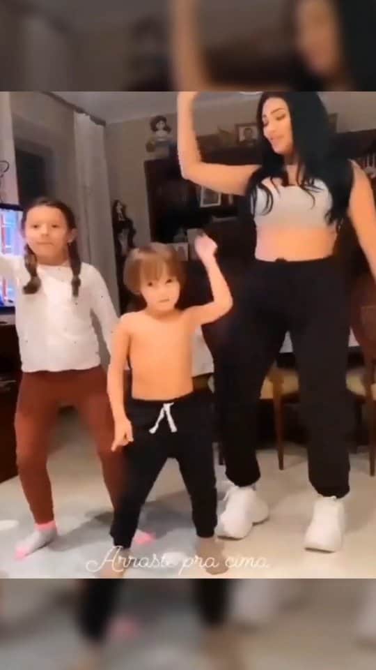 Claudia Leitteのインスタグラム：「Bora de #DesafioRodou, minha gente! 🌀 Grava o seu vídeo e posta na tag que eu to de olho!」