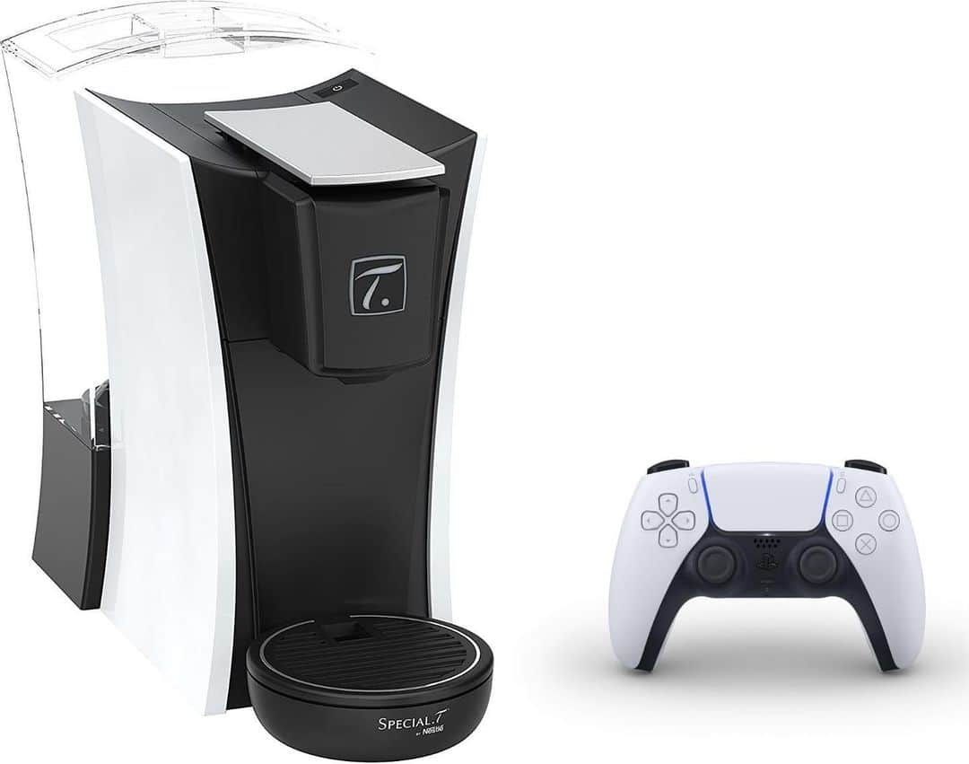 ワカ・フロッカ・フレイムのインスタグラム：「Who got a connect for a ps5 my shit be trippin... #ps5 😂😂😂」