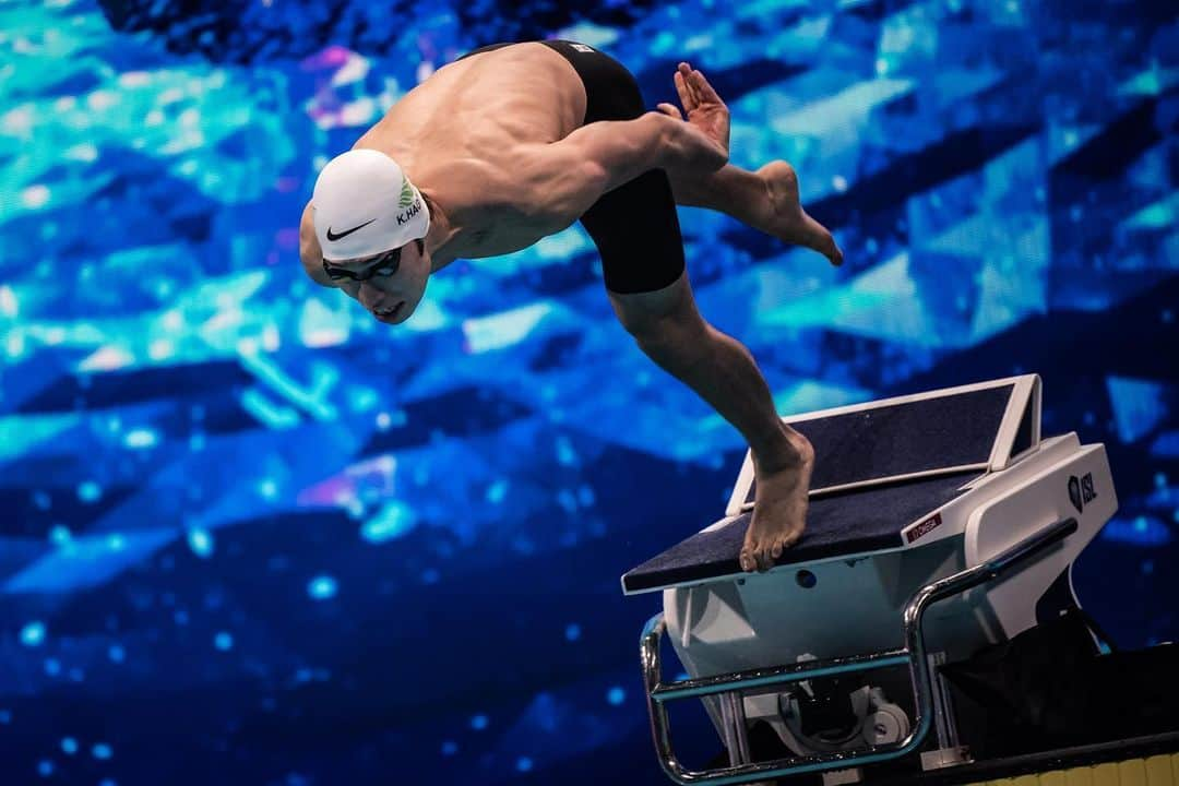 萩野公介のインスタグラム：「Match #9 400IM 4:01.77 🥇 📸: @mike2swim」