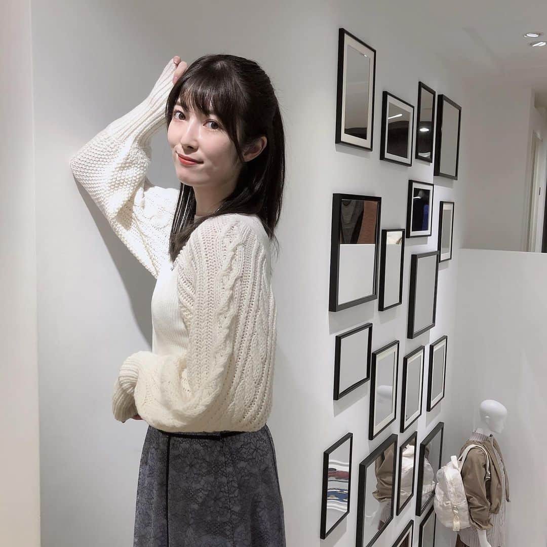 日下部美愛さんのインスタグラム写真 - (日下部美愛Instagram)「おはようございます(  ᴗ ̫ ᴗ )  #LANVIN #lanvinenbleu  #photo #japan #model #me #hair #fashion #makeup #followme #instagood #camera #instadaily #dailylook」11月13日 7時04分 - miakusakabe_official
