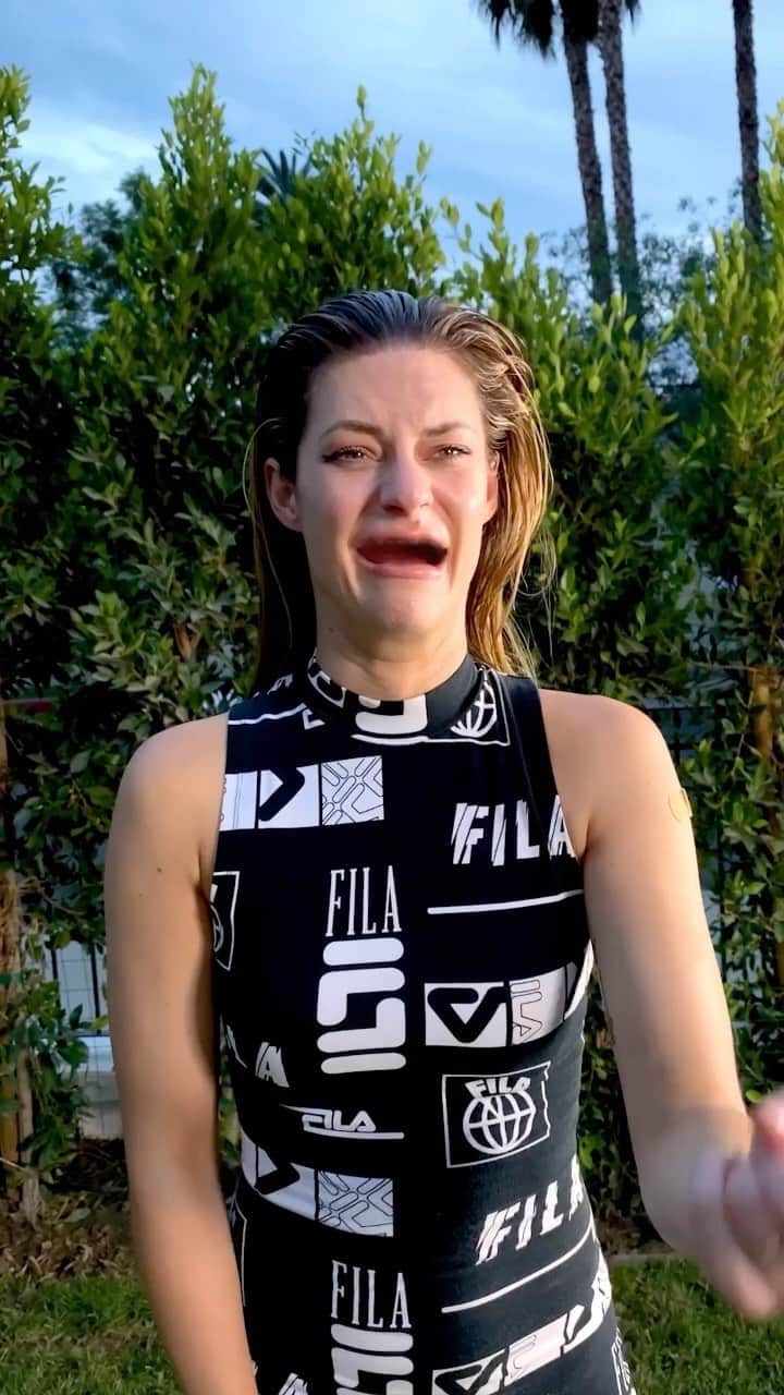 Hannah Stockingのインスタグラム：「FML 😭 IM SO SORRY @saweetie」