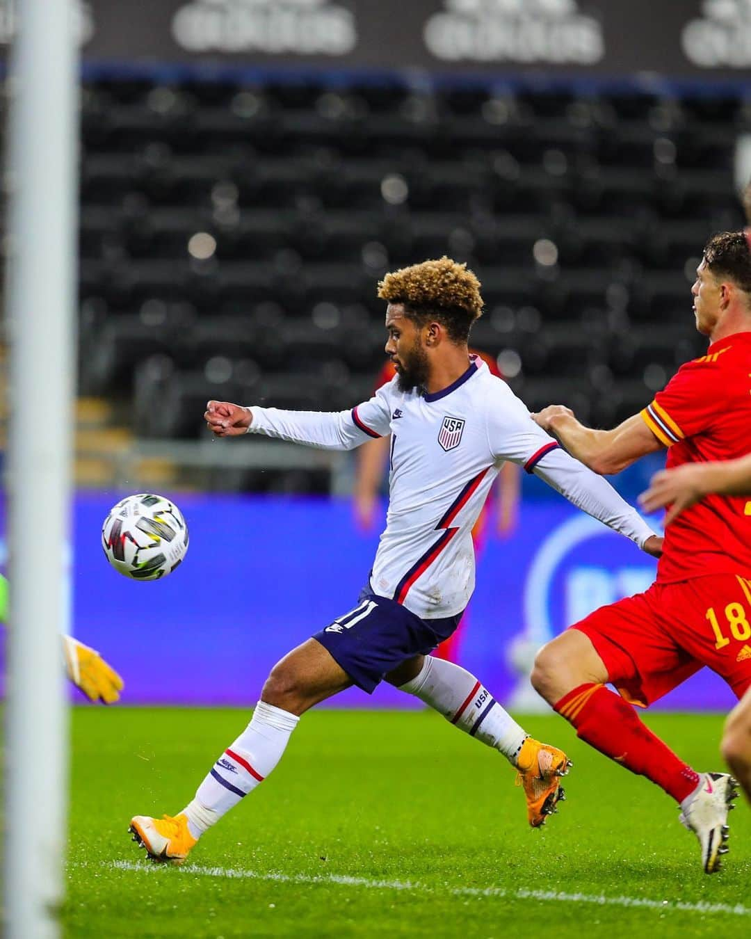 FCバルセロナさんのインスタグラム写真 - (FCバルセロナInstagram)「🇺🇸 Congrats on your @usmnt debut, @konradjr_! 👏🔥」11月13日 8時44分 - fcbarcelona