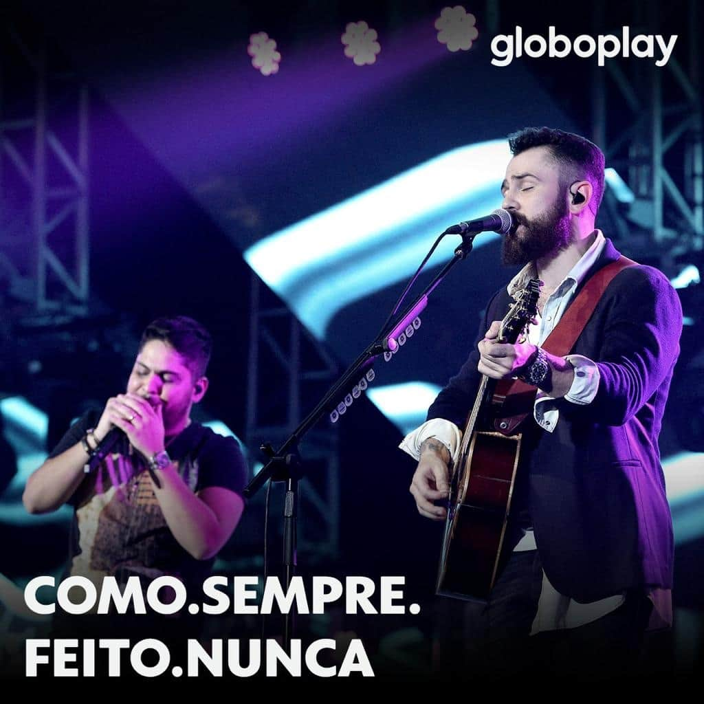 Jorge & Mateusさんのインスタグラム写真 - (Jorge & MateusInstagram)「Enquanto não sai nossa música nova, você pode assistir os nossos DVDs no @globoplay. Acesse o app vem curtir com a gente!」11月13日 8時59分 - jorgeemateus